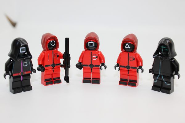 Lego ® 5x Game of the Squid Figuren - Arbeiter, Soldat, Manager, Frontmann, Manager - MOC Custom Druck