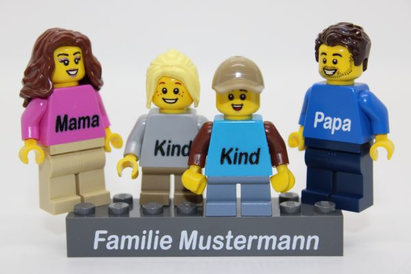 LEGO® Familie mit 2 Kinder – Vater / Mutter / Kinder – personalisiert – Geschenkidee – bedruckter Torso