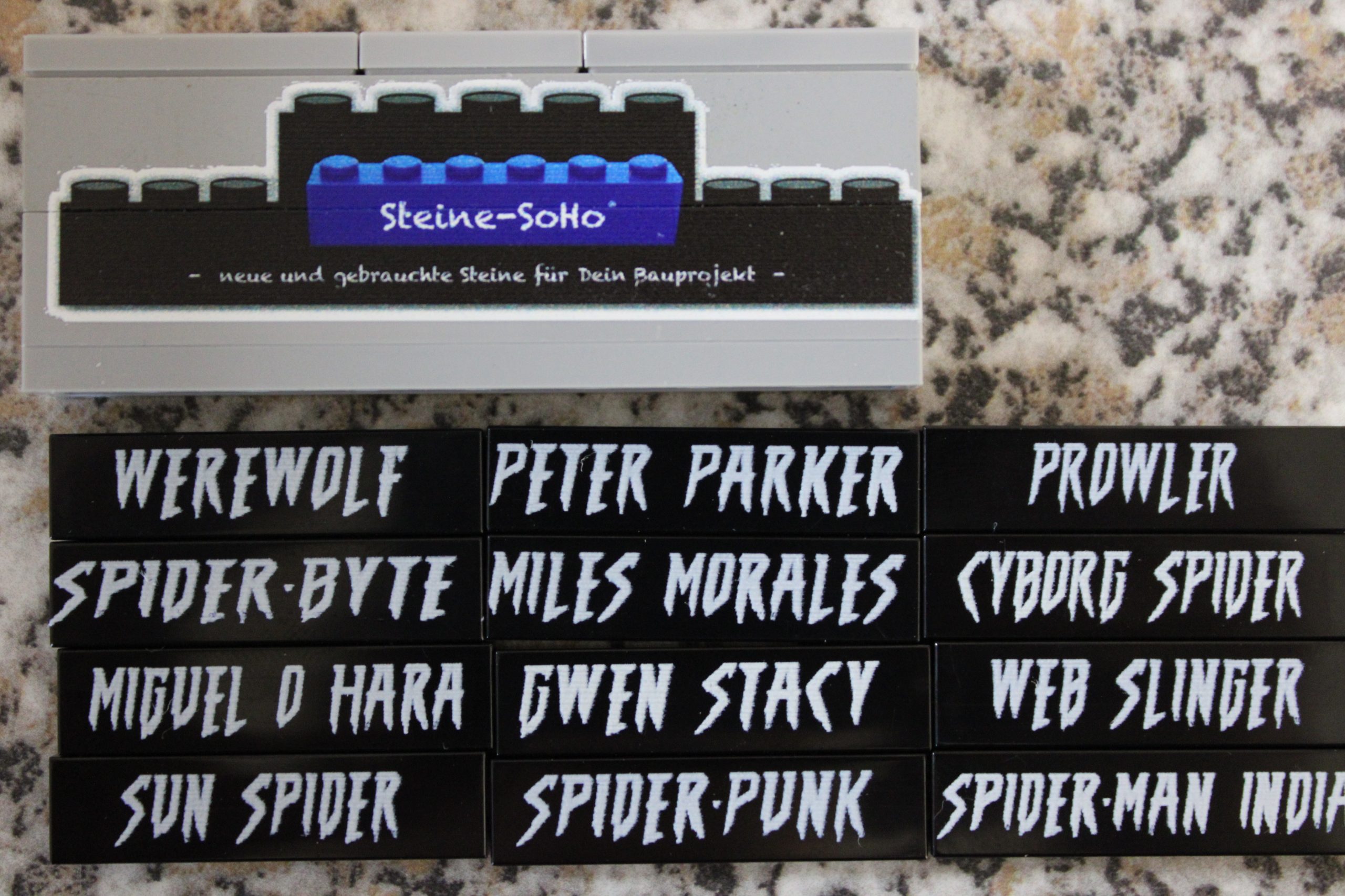 Lego ® Satz Fliesen Figurennamen d. Minifiguren Serie Spiderman - across the spiderverse - 71050 – Bild 2